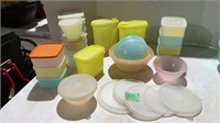 Assorted Tupperware containers
