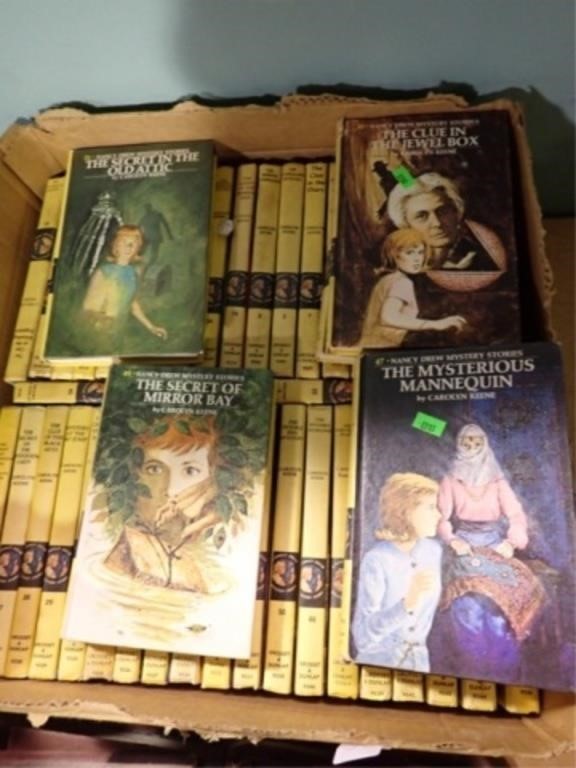 BOX OF GROSSET & DUNLAP HC NANCY DREW BOOKS