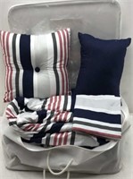 TWIN - SIZE COMFORTER / PILLOW CASE / SQUARE