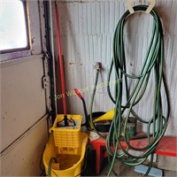 Rubber Maid Mop bucket, Mop and Hose