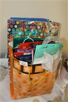 Quantity of gift bags.