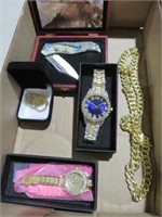 BOX OF EAGLE KNIFE, BLINGY  WATCH AND CHAIN