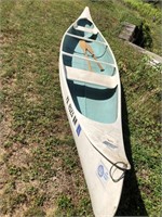 CORE CRAFT 17 ET. WHITE CANOE  WITHS WOOD OARS