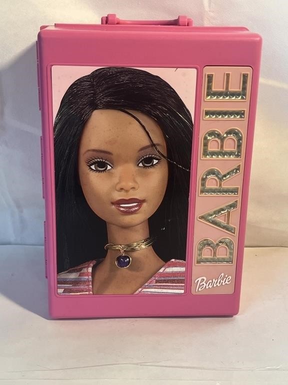 2002 BARBIE HARD CARRYING  CASE BY MATTEL