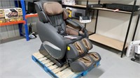 Zero Gravity Massage Chair Retail $4000 +