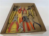 Tray Lot of Pliers