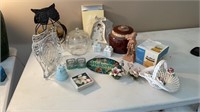 Home decor- picture frames, candle items, etc