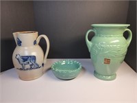 Lot 3x Vintage glassware Rowe pottery, B