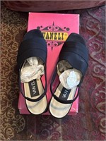 Veneli Black Sandals