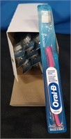 12 New Oral-B Toothbrushes Indicator IUP 30 Soft
