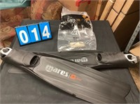 Mares Free Diving Flippers - Brand New