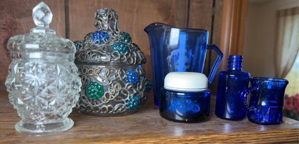 ANTIQUE POWDER JAR & OTHER GLASSWARE