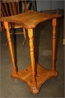 Small Table/ Plant Stand  17 x 31