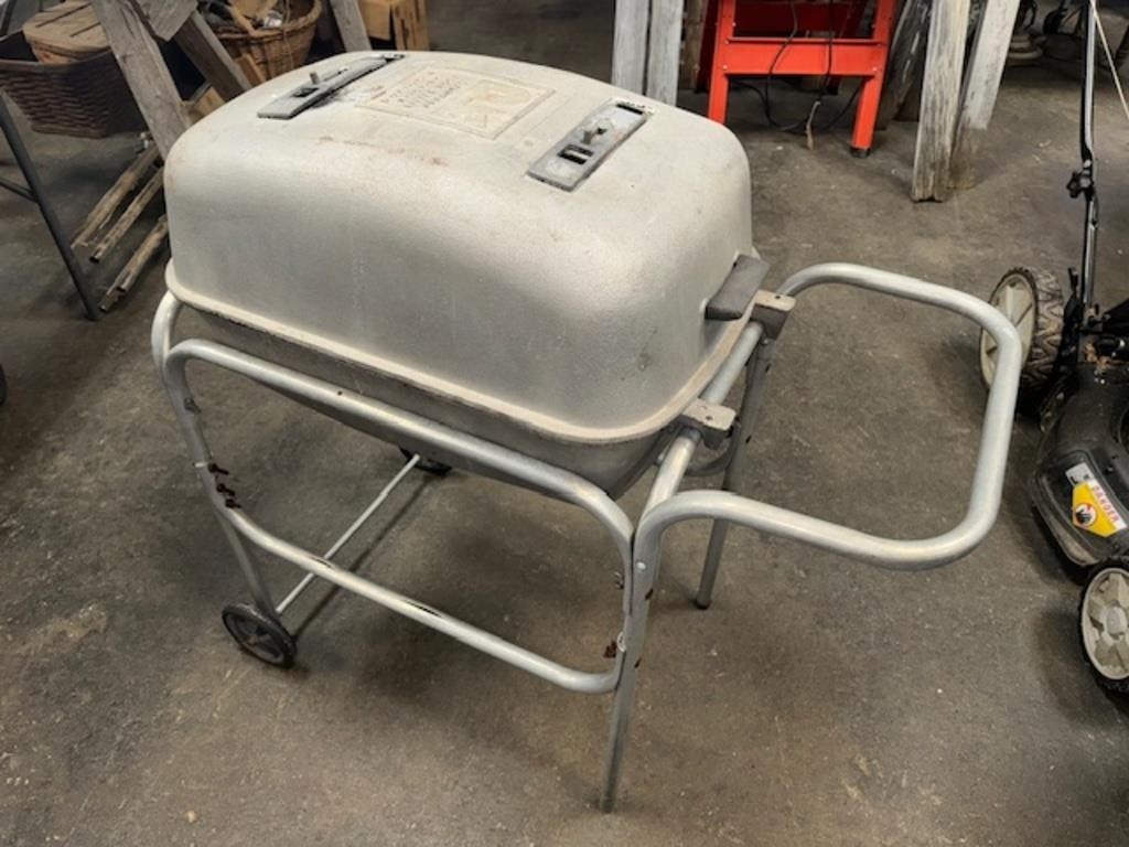 PK's 1960's Vintage Outdoor Cast Aluminum Grill