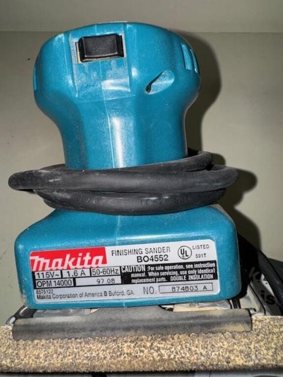 Makita Palm Sander (LIKE NEW)