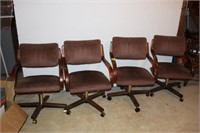 4 CHAIRS