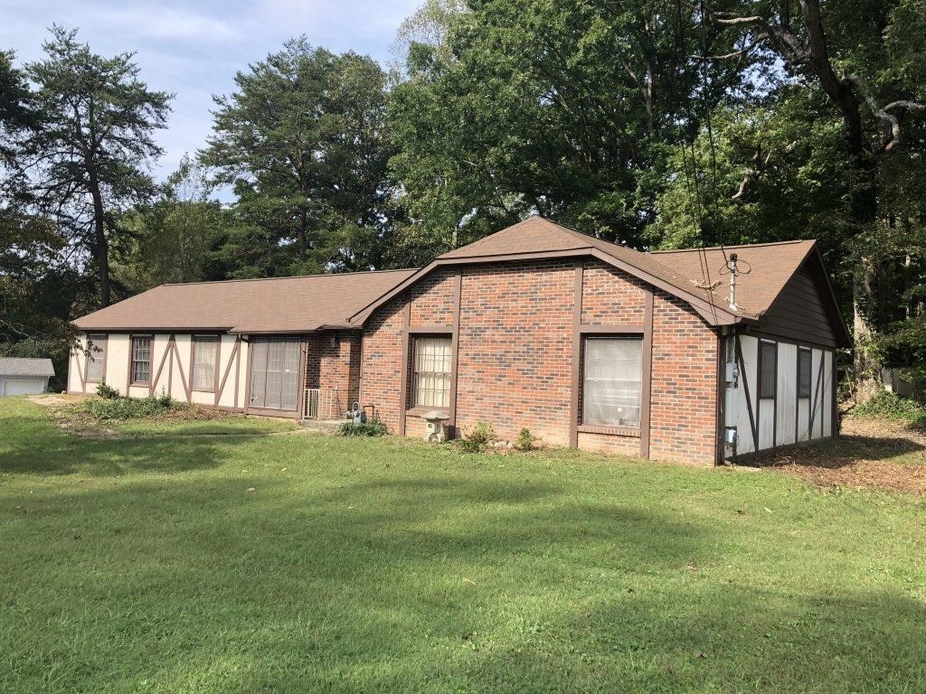Absolute Real Estate Auction of the Leach estate Clinton, TN