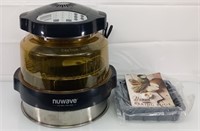 New Wave oven new condition