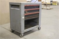 Metal Tool Box Approx 30x18x28