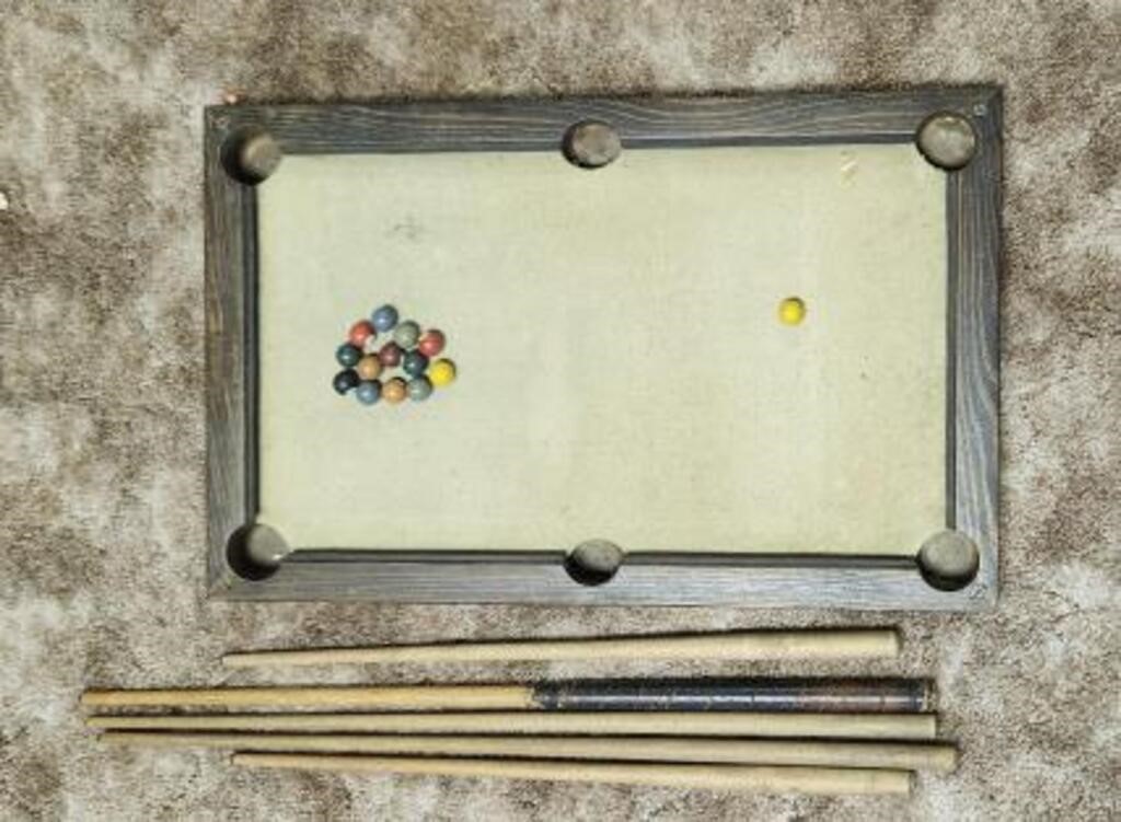 1800s Table top pool table