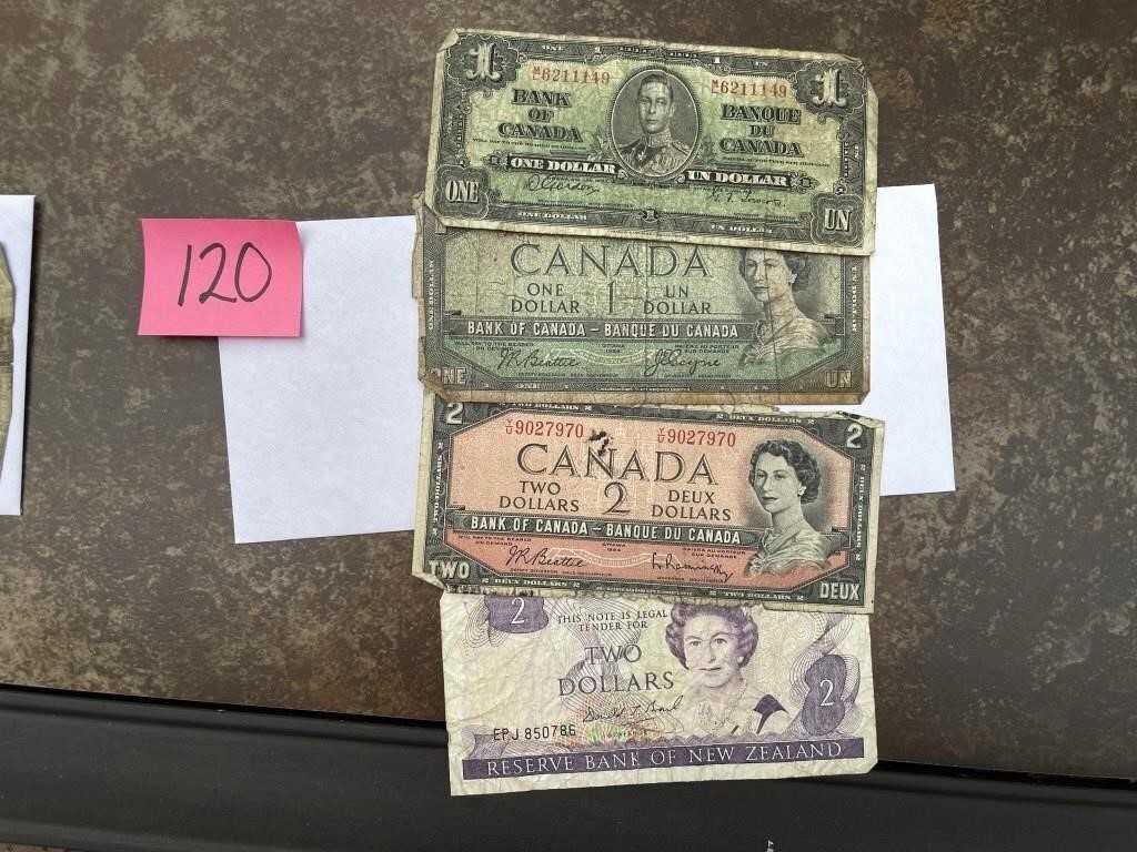 Lot of Foreign Bills (Canada & New Zealand)