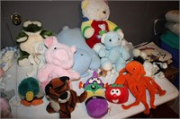 Stuffed animal lot