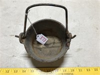 Cast Iron Lead Pot