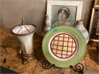 Assorted Home Decor: Vases, Picture, & Lamp