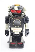 BATTERY OPERATED TOY ROBOT