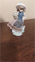 LLADRO 5221  FIGURE 6.5IN