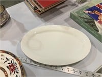 Queen's Serenity oval serving platter white