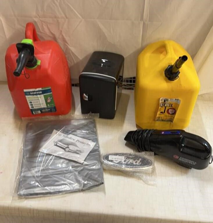 Car Lot: 2) 5 Gallons Gas Canisters Diesel & Gas,
