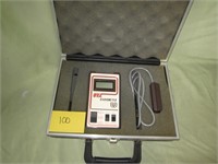 UVX Radiometer w/ Hard Case