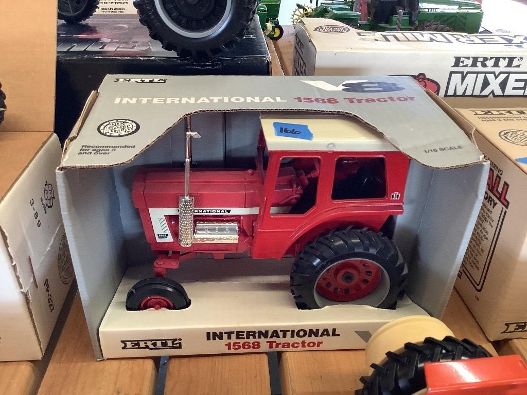 Farm Toy & Collectors Auction