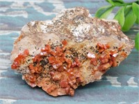 VANADINITE ROCK STONE LAPIDARY SPECIMEN