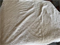 88” x 108” Vintage Bed Cover