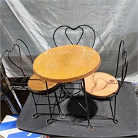 Doll size Soda table & chairs