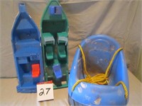Lot of 3 toys – 2 plastic boats & plastic swing