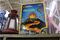 NATIONAL GEOGRAPHIC BUILD YOUR OWN VOLCANO
