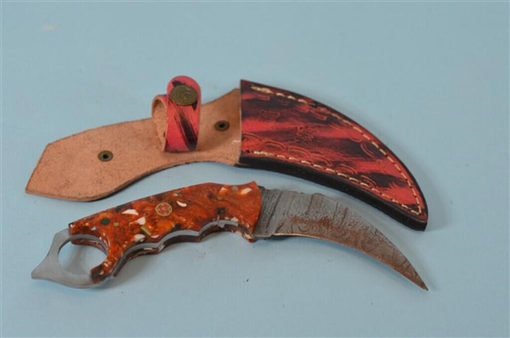 Damascus Steel Knife w/ Case