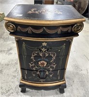 Reproduction Italy Black Finish Side Table