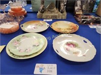 FIVE DECORATIVE FLORAL PLATES