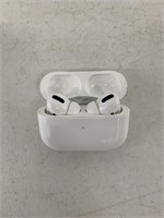 APPLE AIRPODS PRO (IN SHOWCASE)