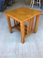 Craftsman Style Wood End Table 20 x 20 x 20