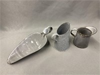 Gray Agate Creamers with Scoop