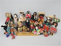 BOX LOT OF DOLLS FROM DIFFERENT COUNTRIES: