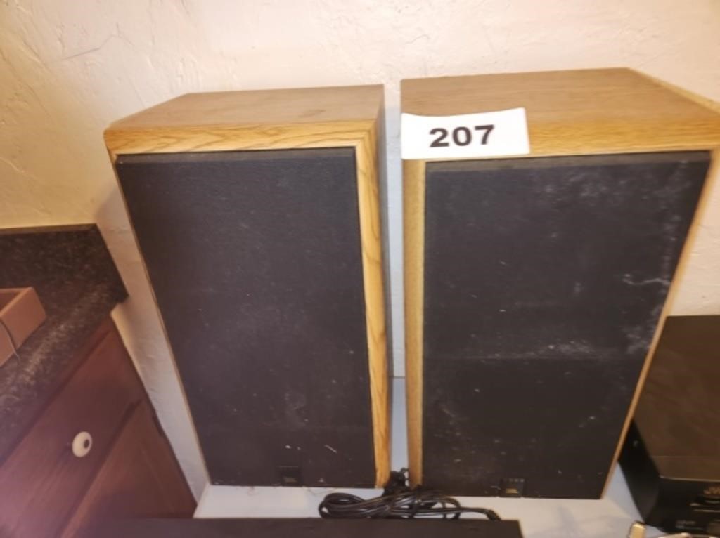 PAIR JBL BOOKSHELF SPEAKERS