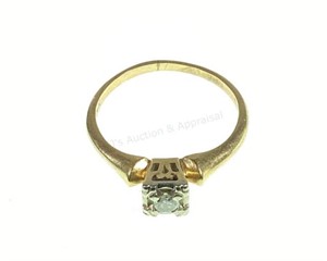 14k Yellow Gold & Diamond Ring Size (5)