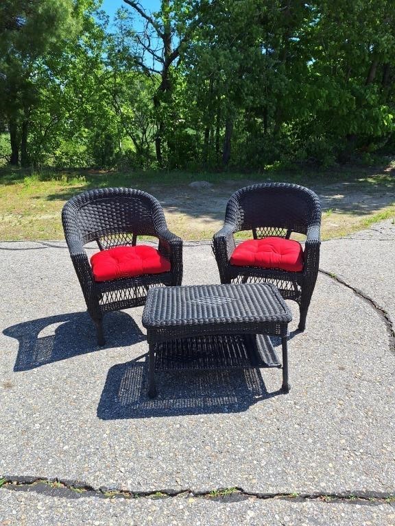 BLACK WICKER PATIO SET