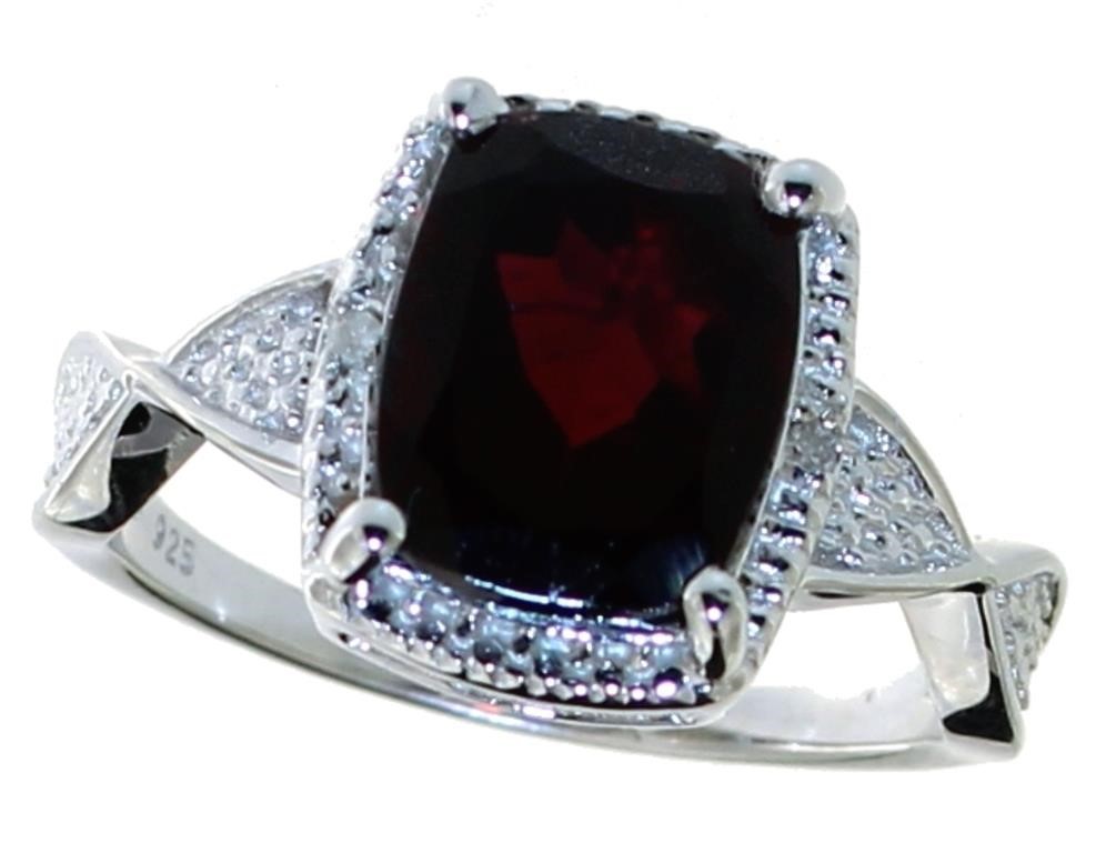 Radiant Cut 2.84 ct Garnet & Diamond Ring